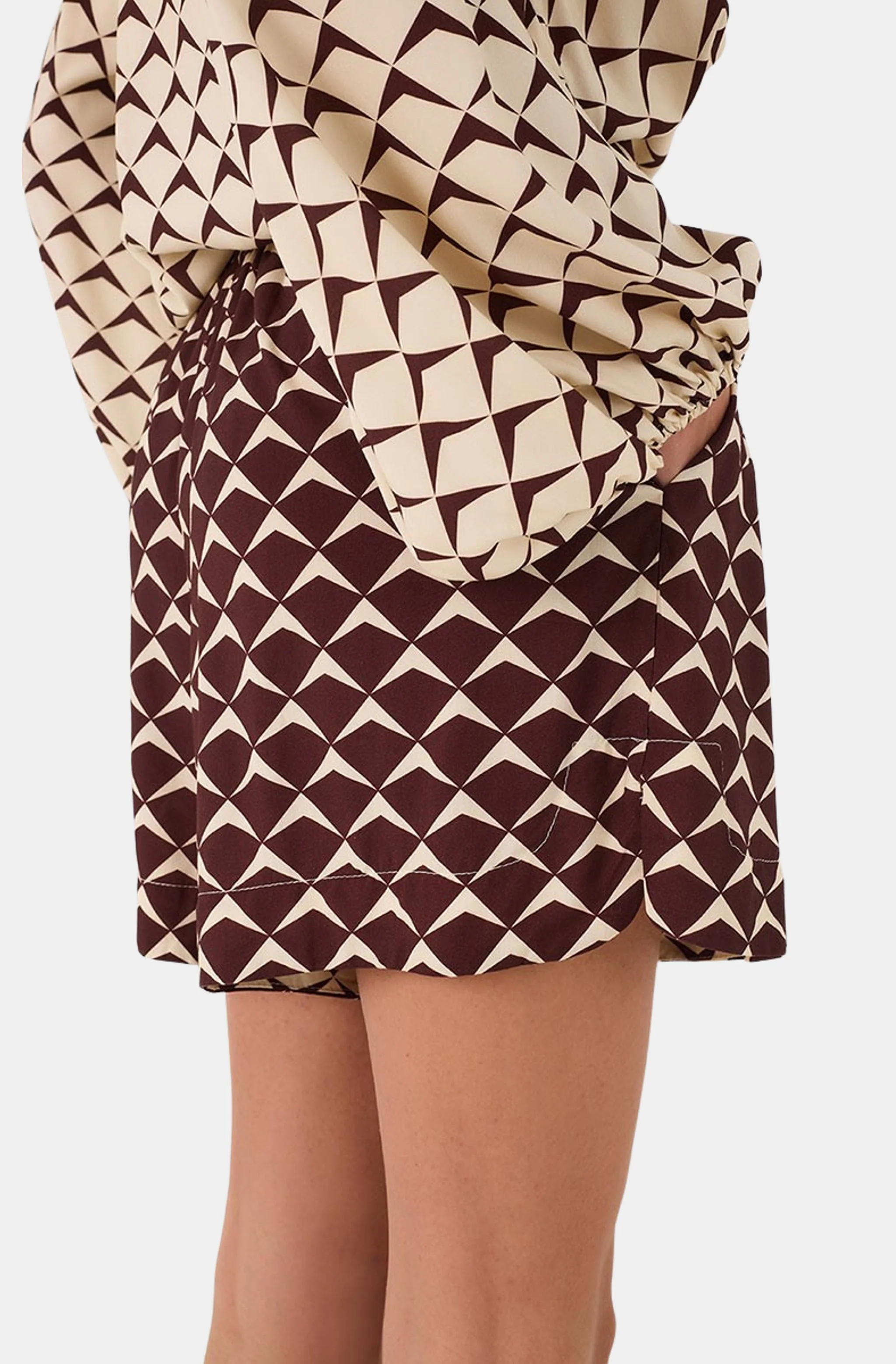 Asa Delta Shorts - Image 3
