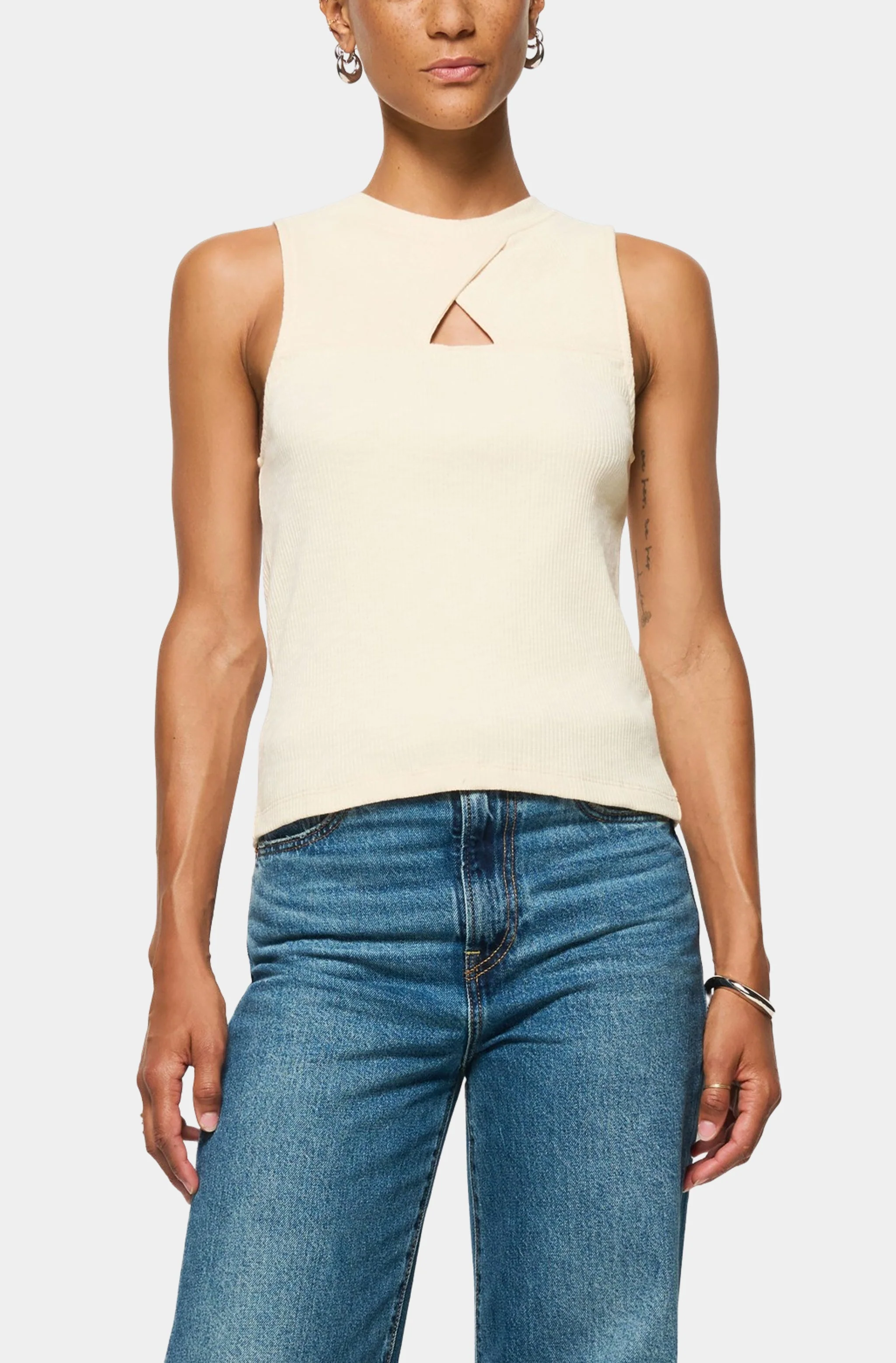 Ellie Keyhole Top