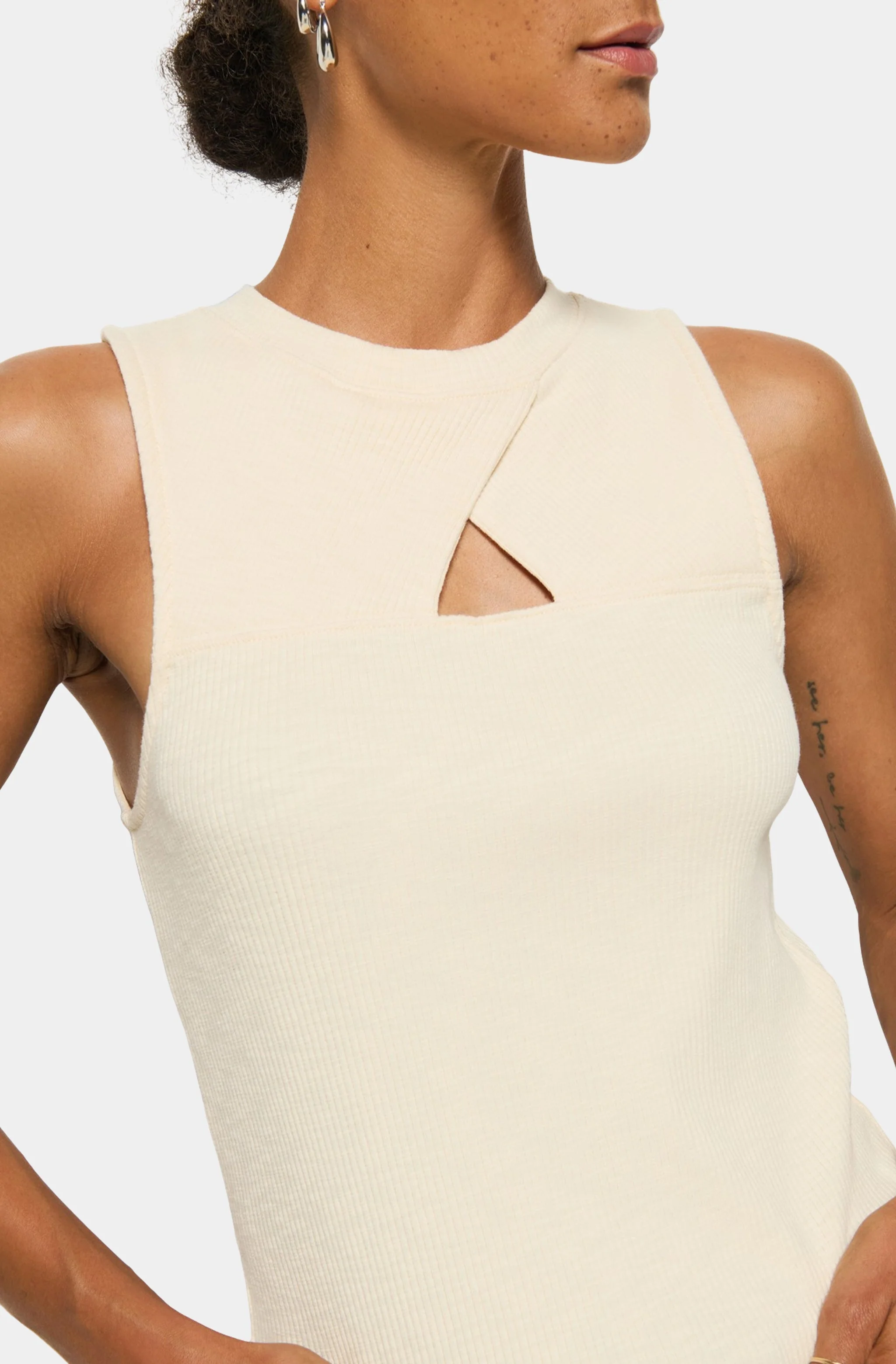 Ellie Keyhole Top - Image 5