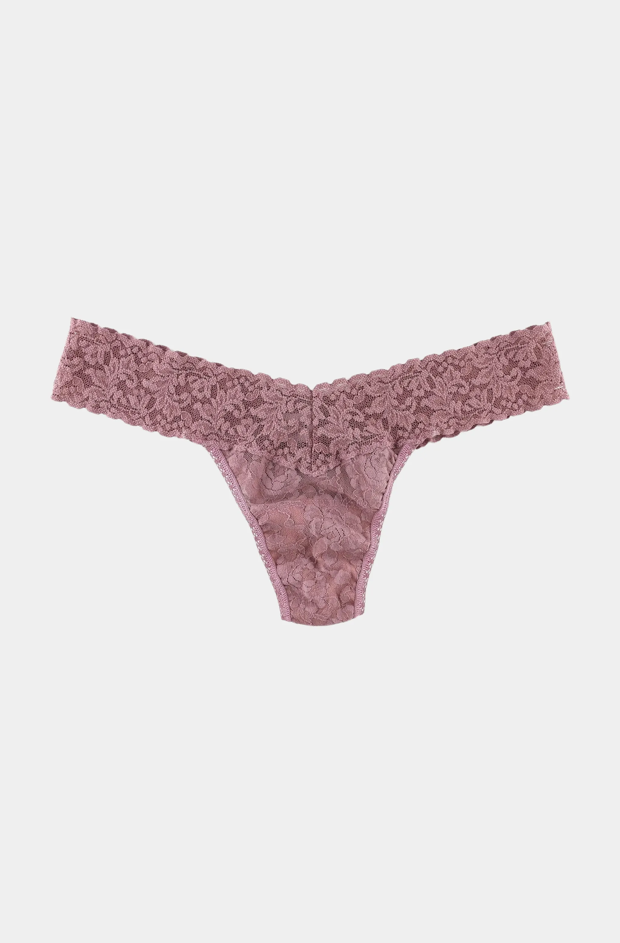 Signature Lace Low Rise Thong