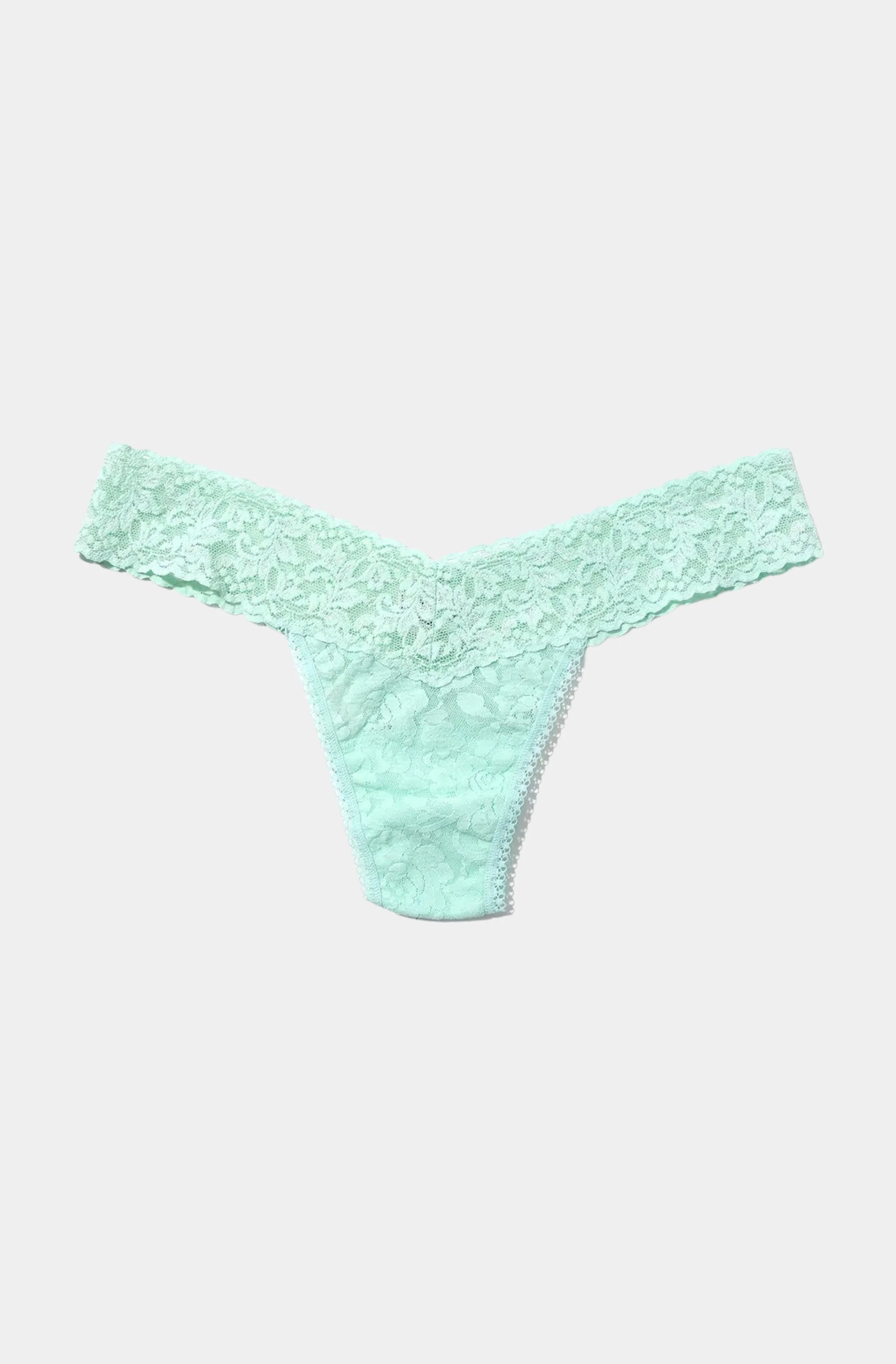 Signature Lace Low Rise Thong