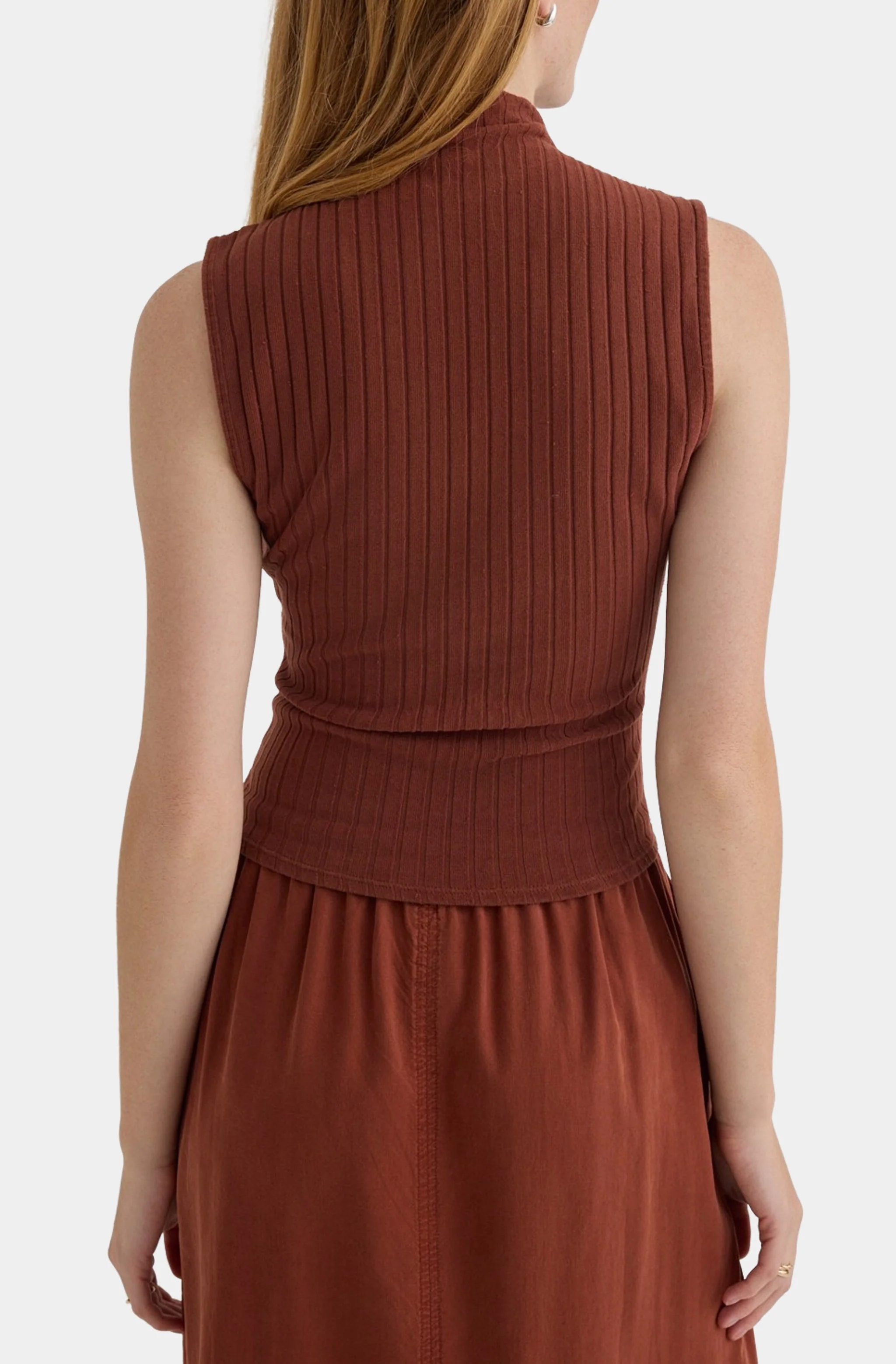 Sleeveless Mock Neck Top - Image 3