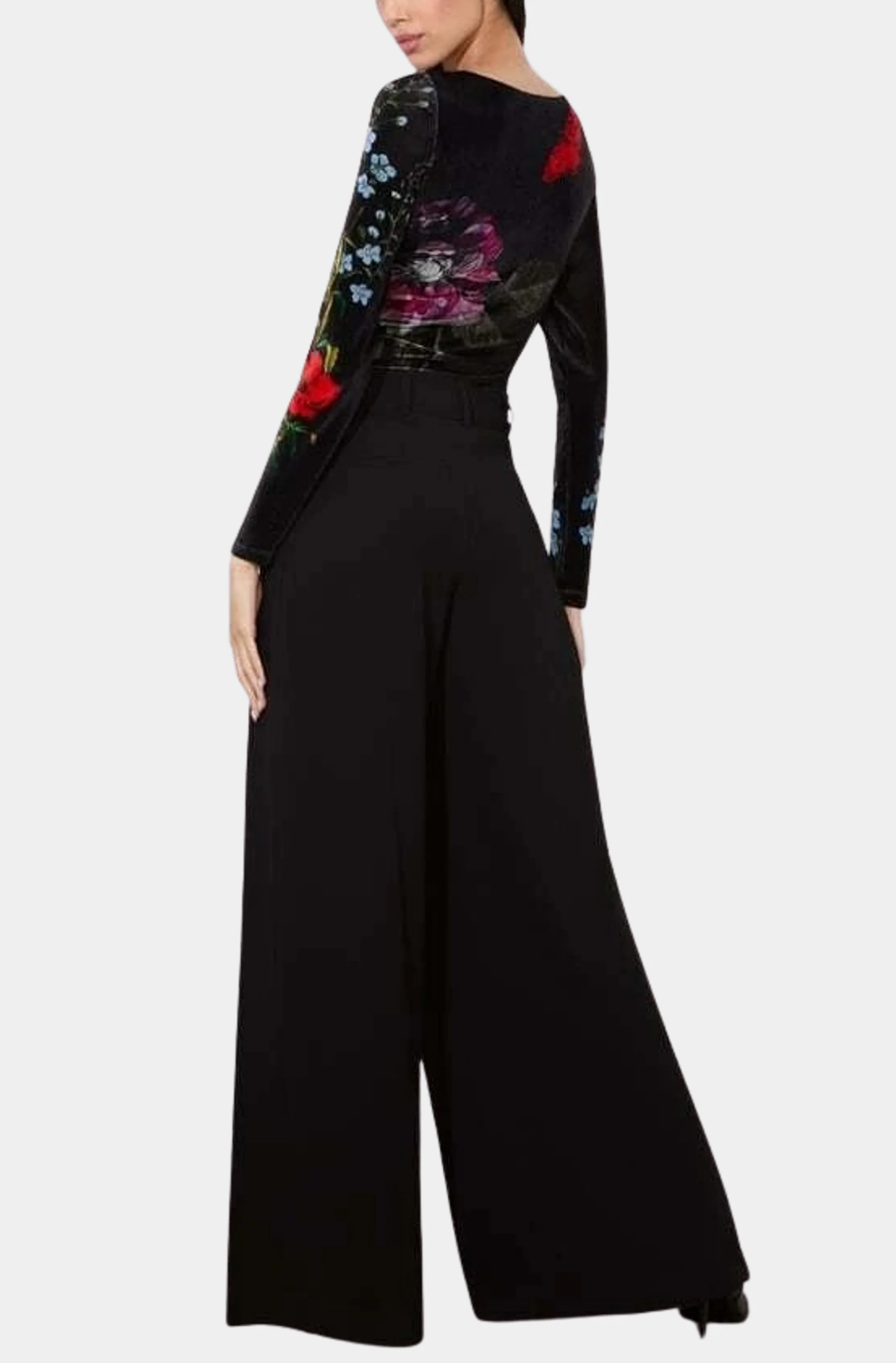 Delaina Scoop Neck Long Sleeve Top - Image 11