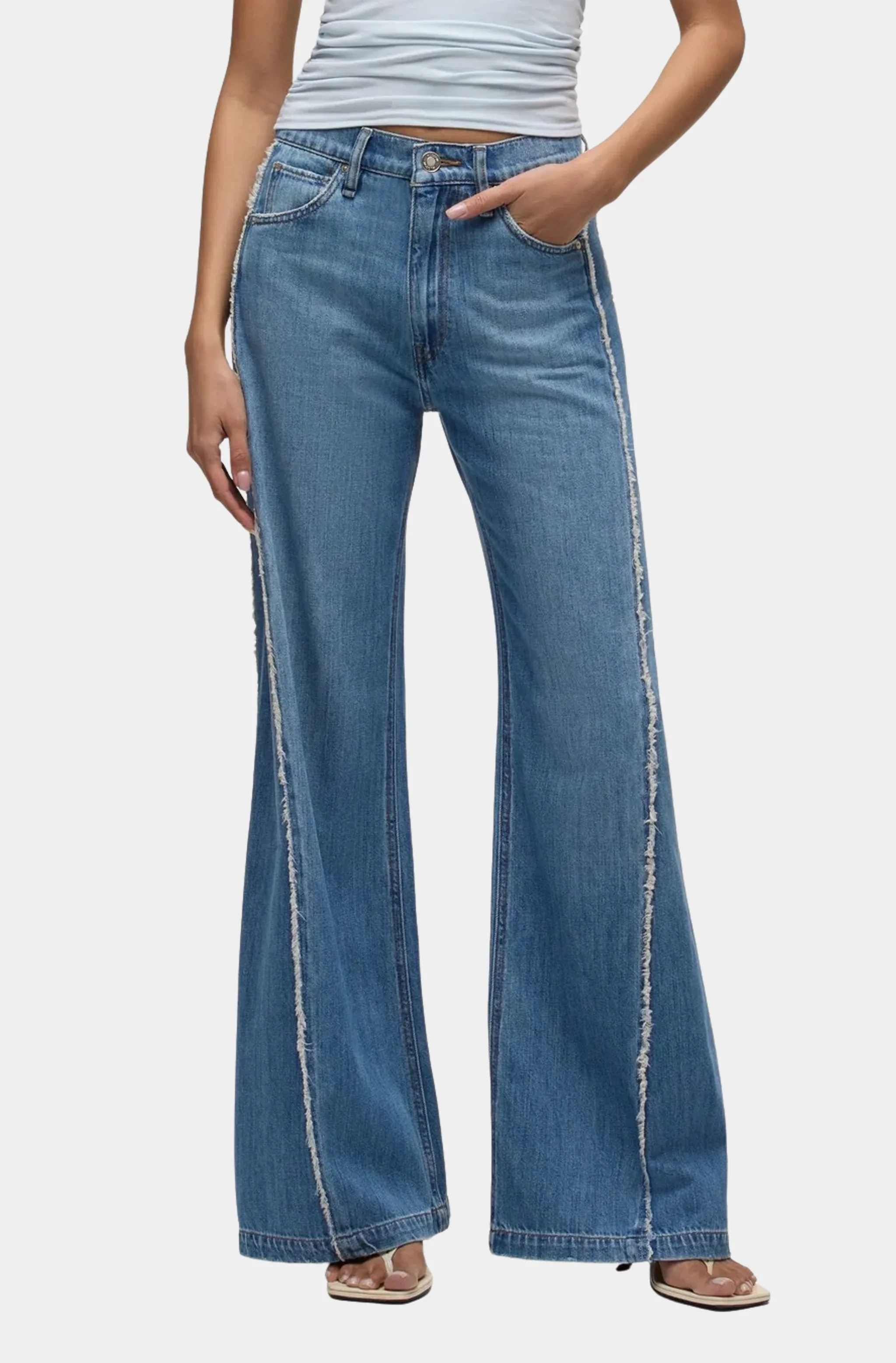 Jodie Loose Fit Wide Leg Jean With Frayed Seams