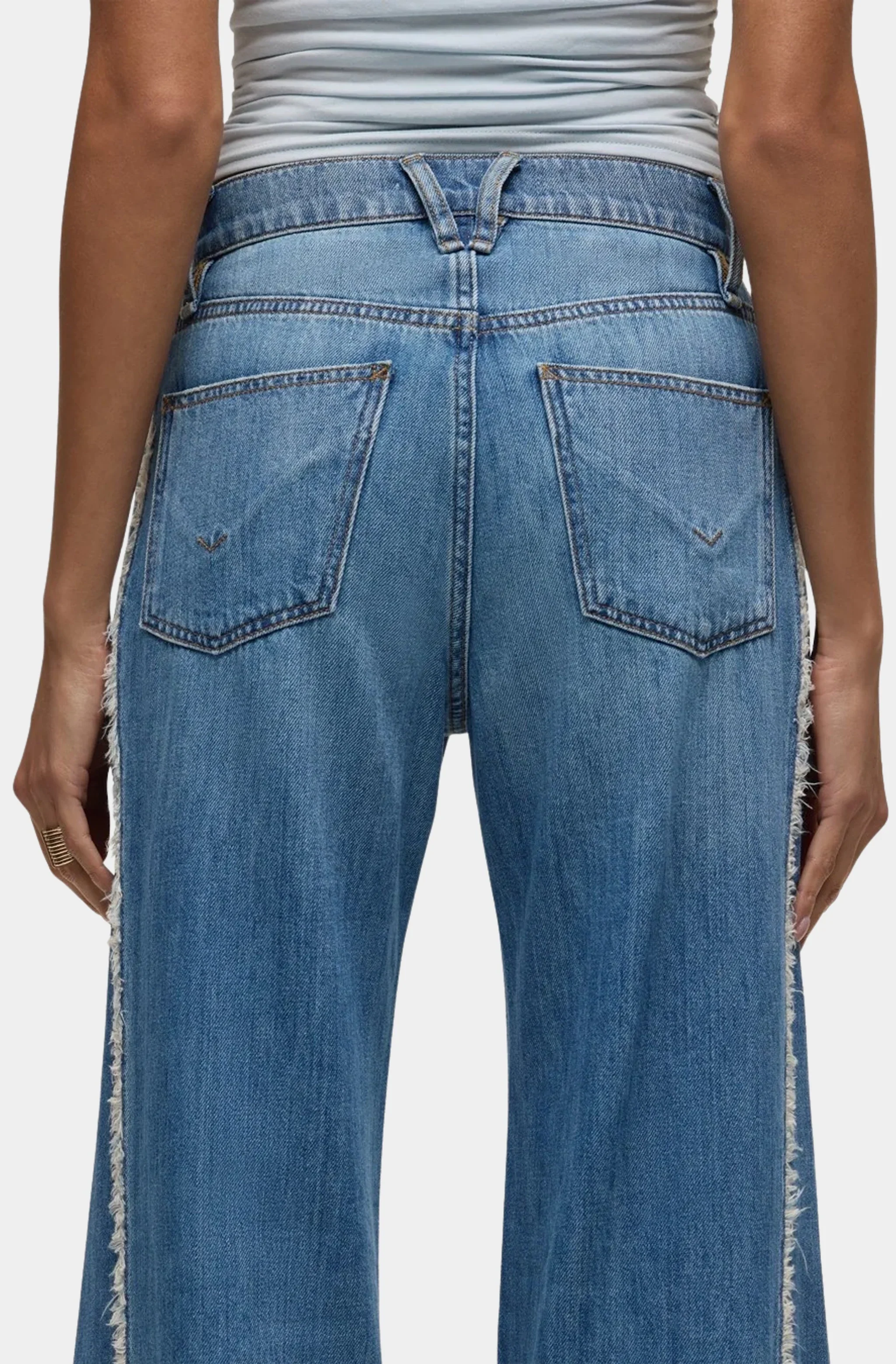 Jodie Loose Fit Wide Leg Jean With Frayed Seams - Image 5