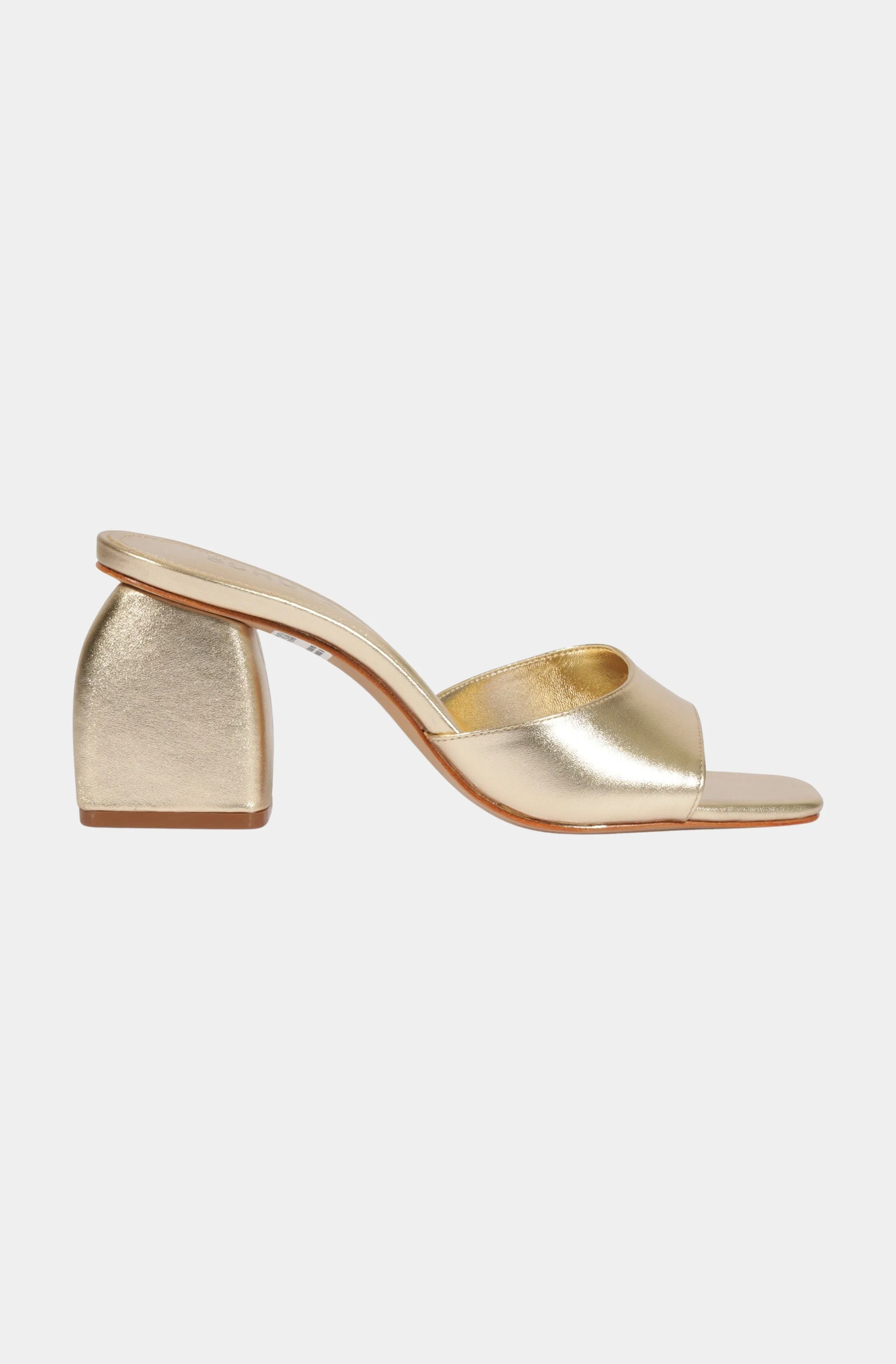 Leena Sandal - Image 2