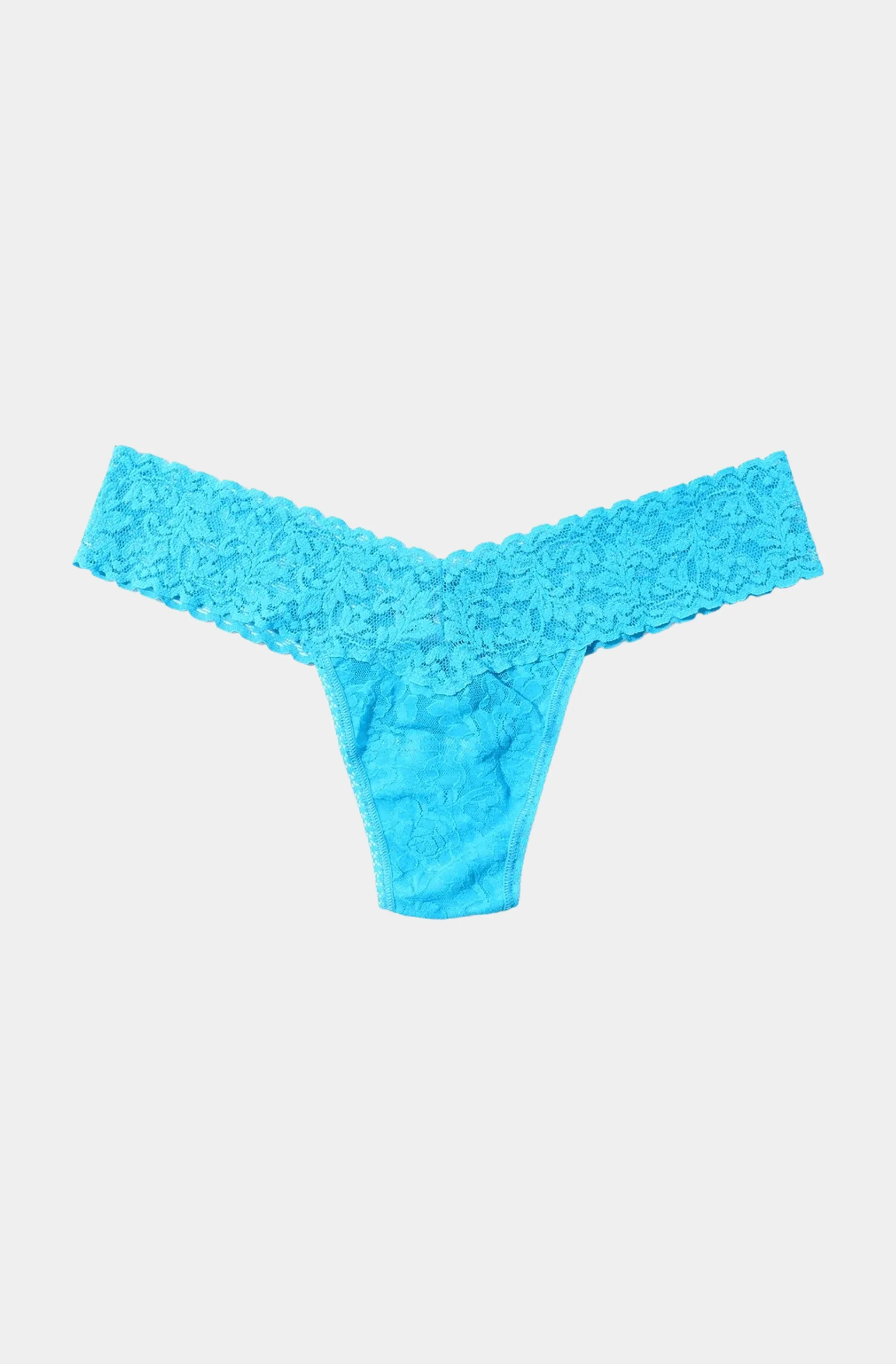 Signature Lace Low Rise Thong