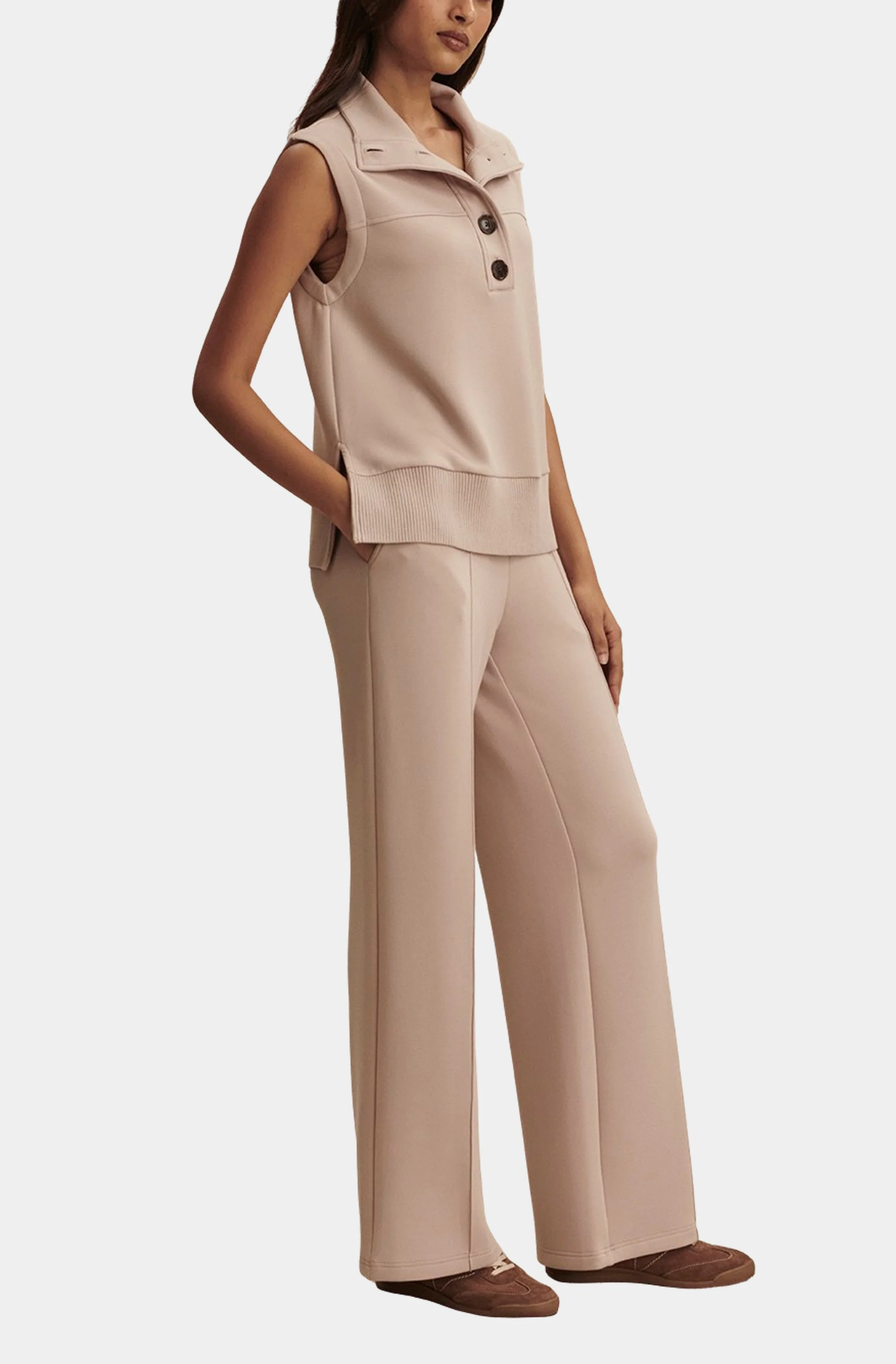 Conall Button Tank